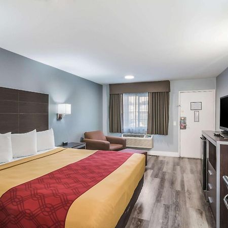 Econo Lodge Hesperia - Victorville I-15 Экстерьер фото