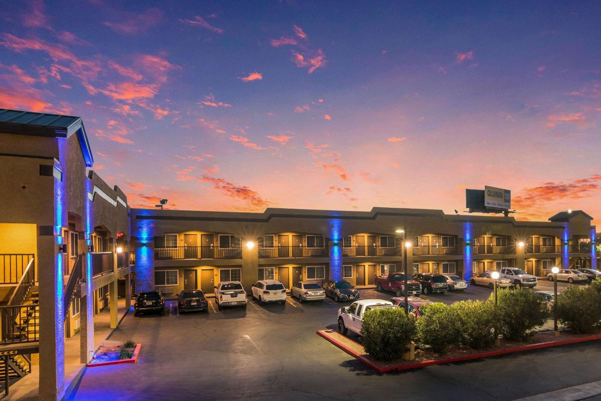 Econo Lodge Hesperia - Victorville I-15 Экстерьер фото