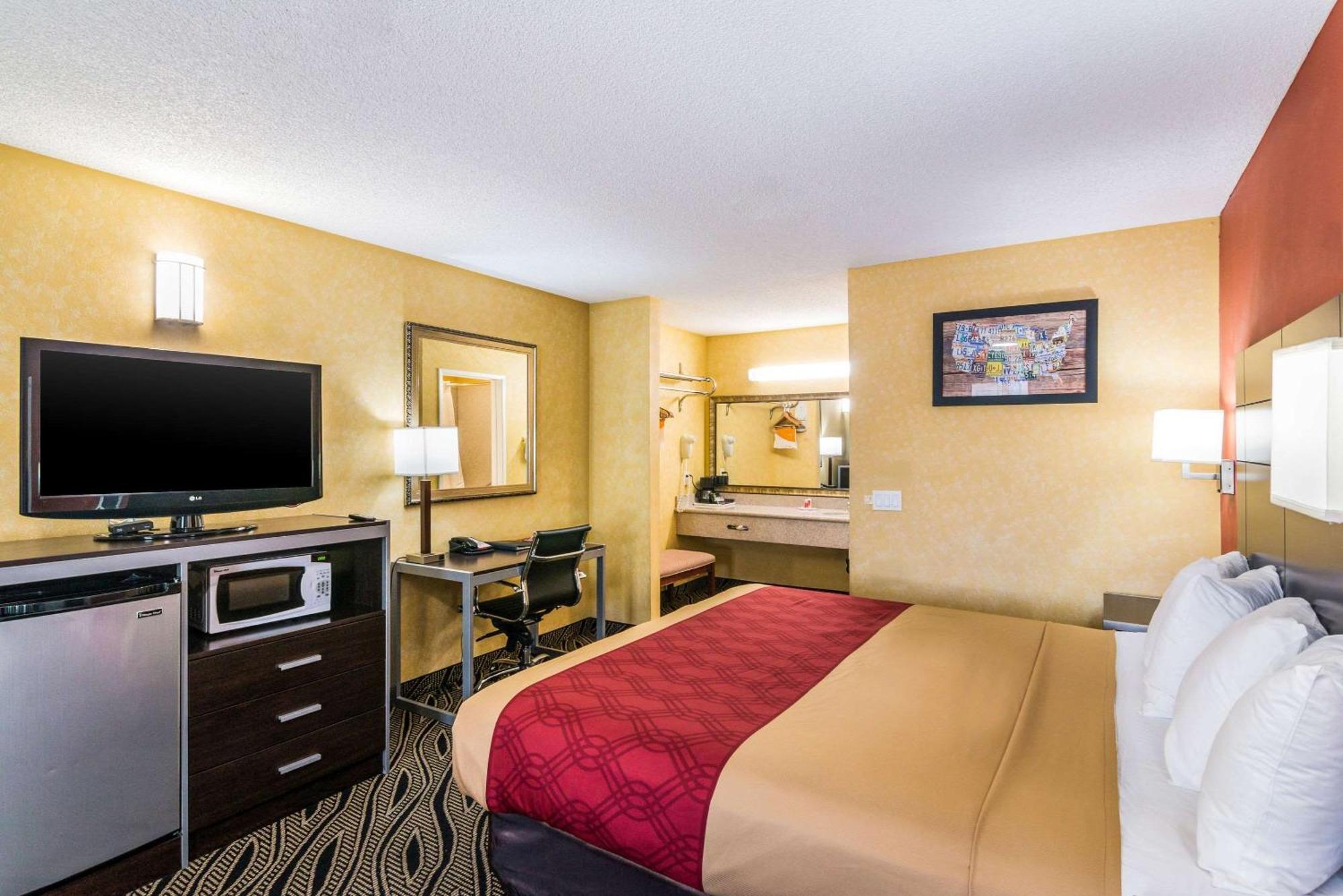 Econo Lodge Hesperia - Victorville I-15 Экстерьер фото