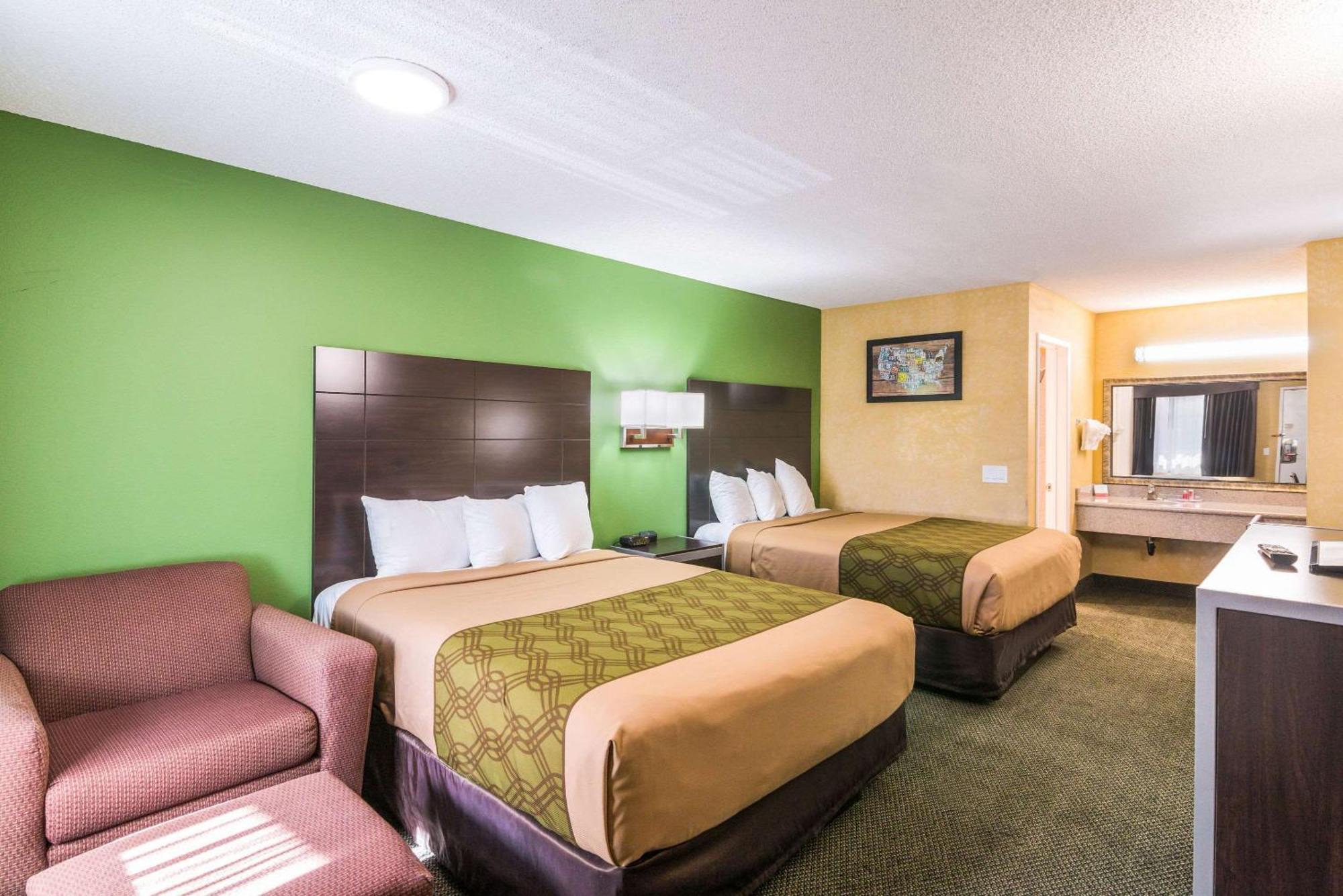 Econo Lodge Hesperia - Victorville I-15 Экстерьер фото