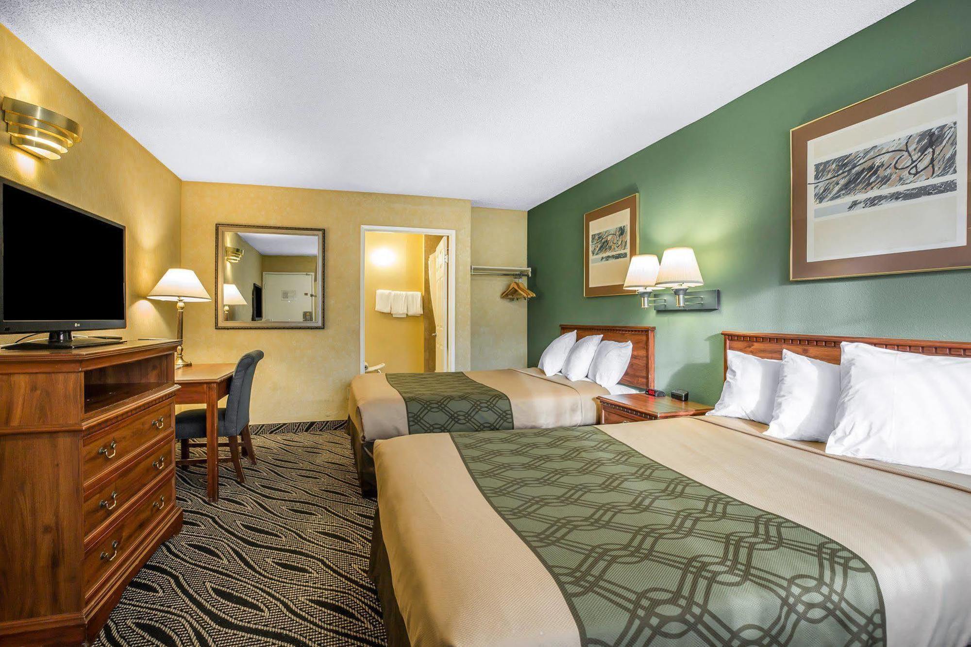 Econo Lodge Hesperia - Victorville I-15 Экстерьер фото