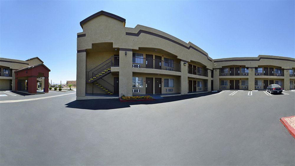 Econo Lodge Hesperia - Victorville I-15 Экстерьер фото